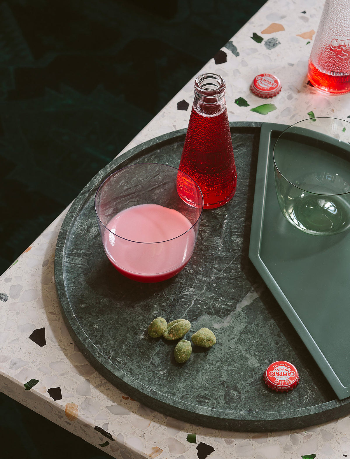 5'o clock Tablett – The Form Follows