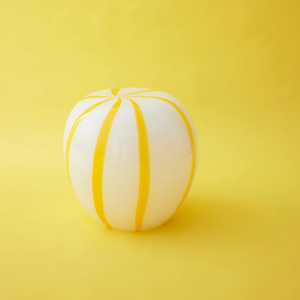 Candy Beistelltisch gelb – Studio Berg