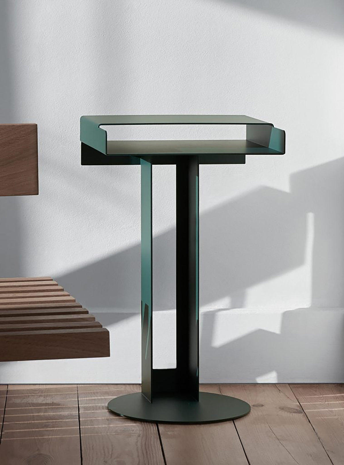 Meta Beistelltisch – New Tendency