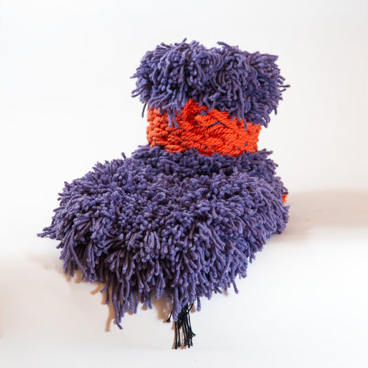 KNITTED Vase von Mariadela Araujo