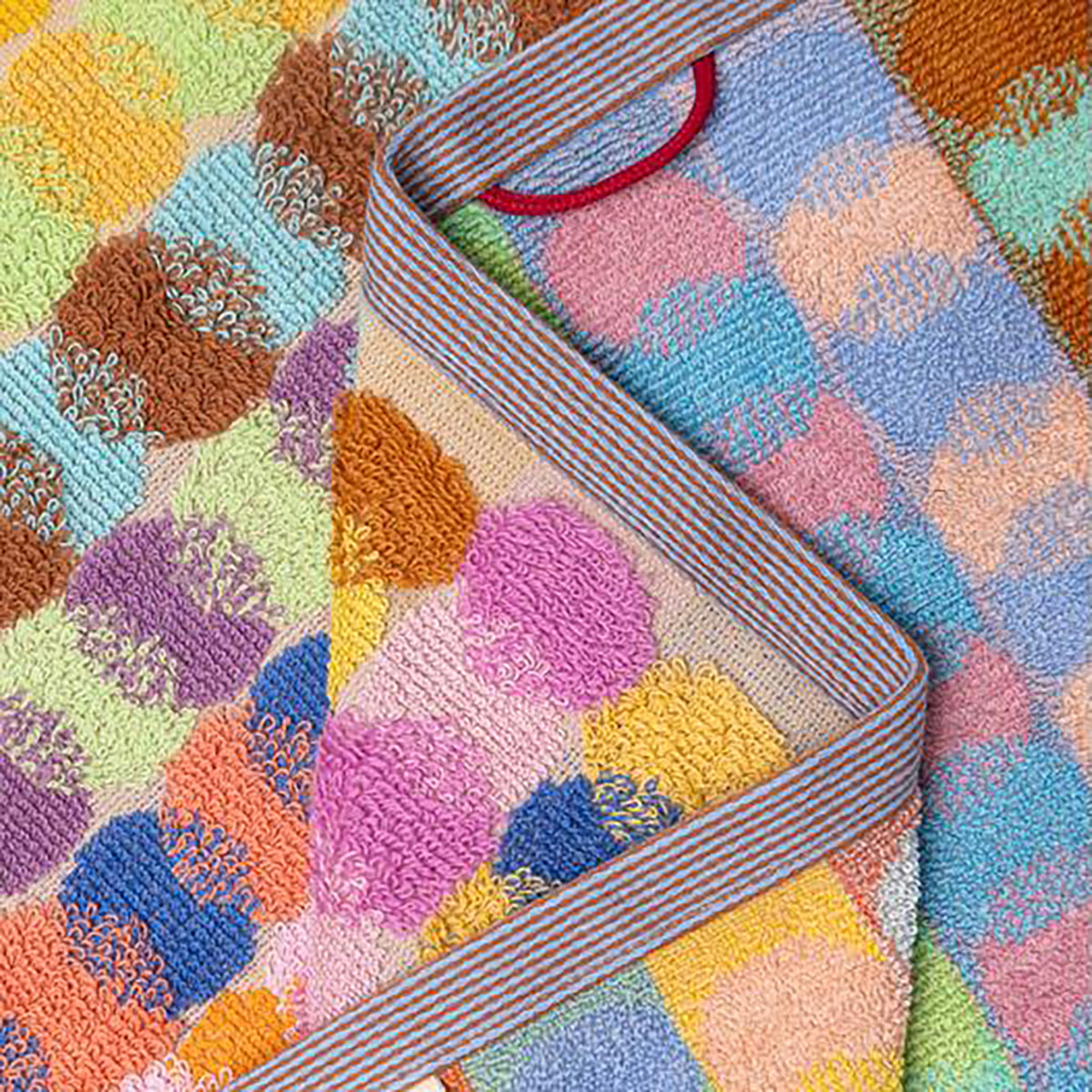 buntes Strandtuch aus Deadstock Garn – Foekje Fleur
